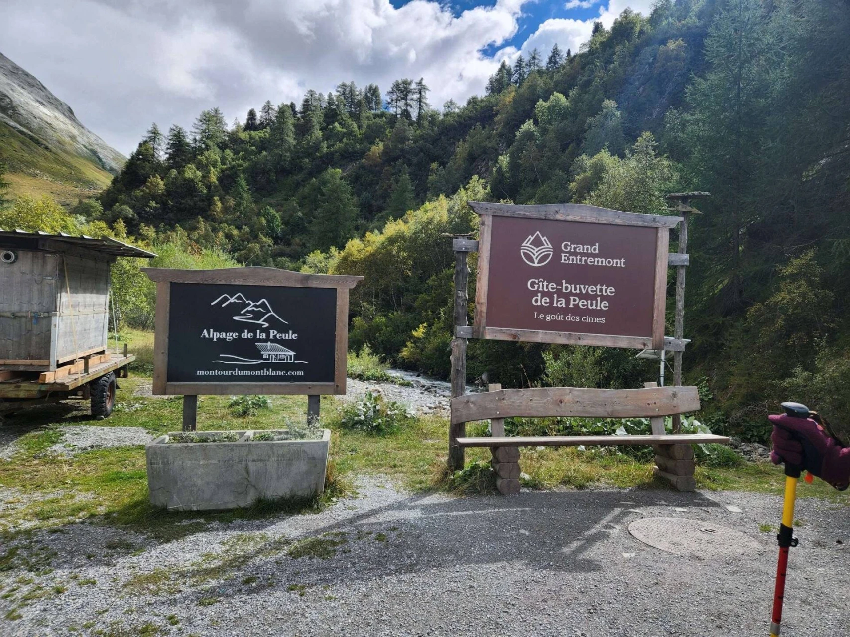 Gîte Alpage de La Peule, första schweiziska fäbodvallen under Grand Col Ferret